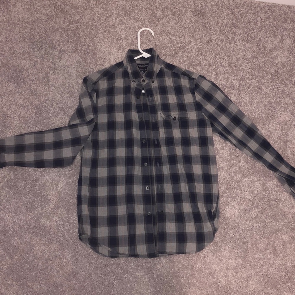 Grey men’s button down American eagle